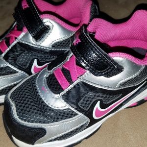 Nike Toddler Girls size 8 shoes